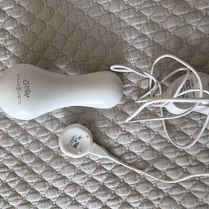 Clarisonic Cleaner